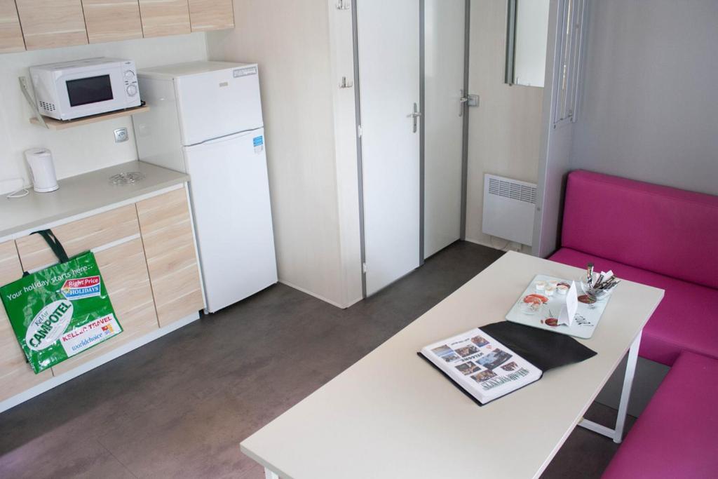 Mobile Homes By Kelair At Playa Montroig Camping Resort Tarragona Buitenkant foto