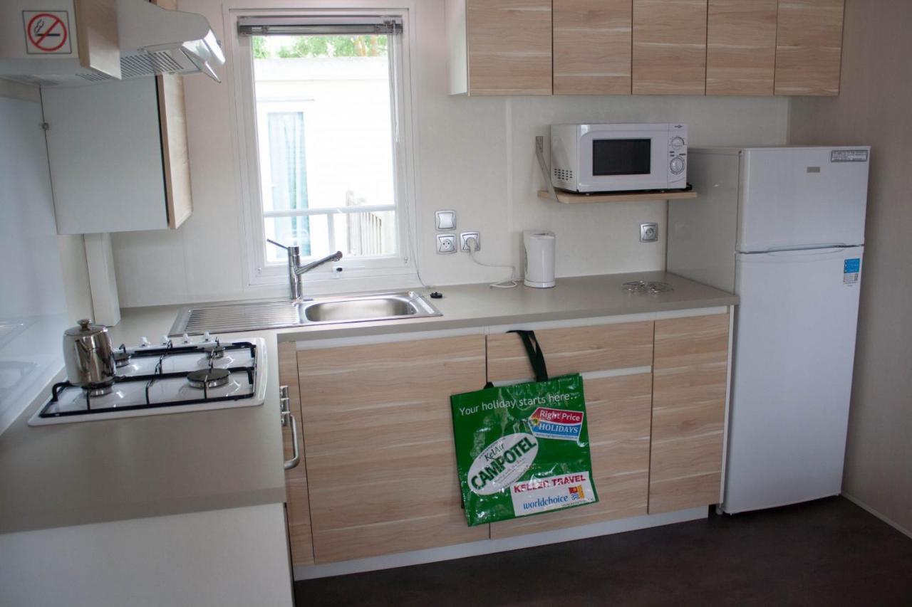 Mobile Homes By Kelair At Playa Montroig Camping Resort Tarragona Buitenkant foto